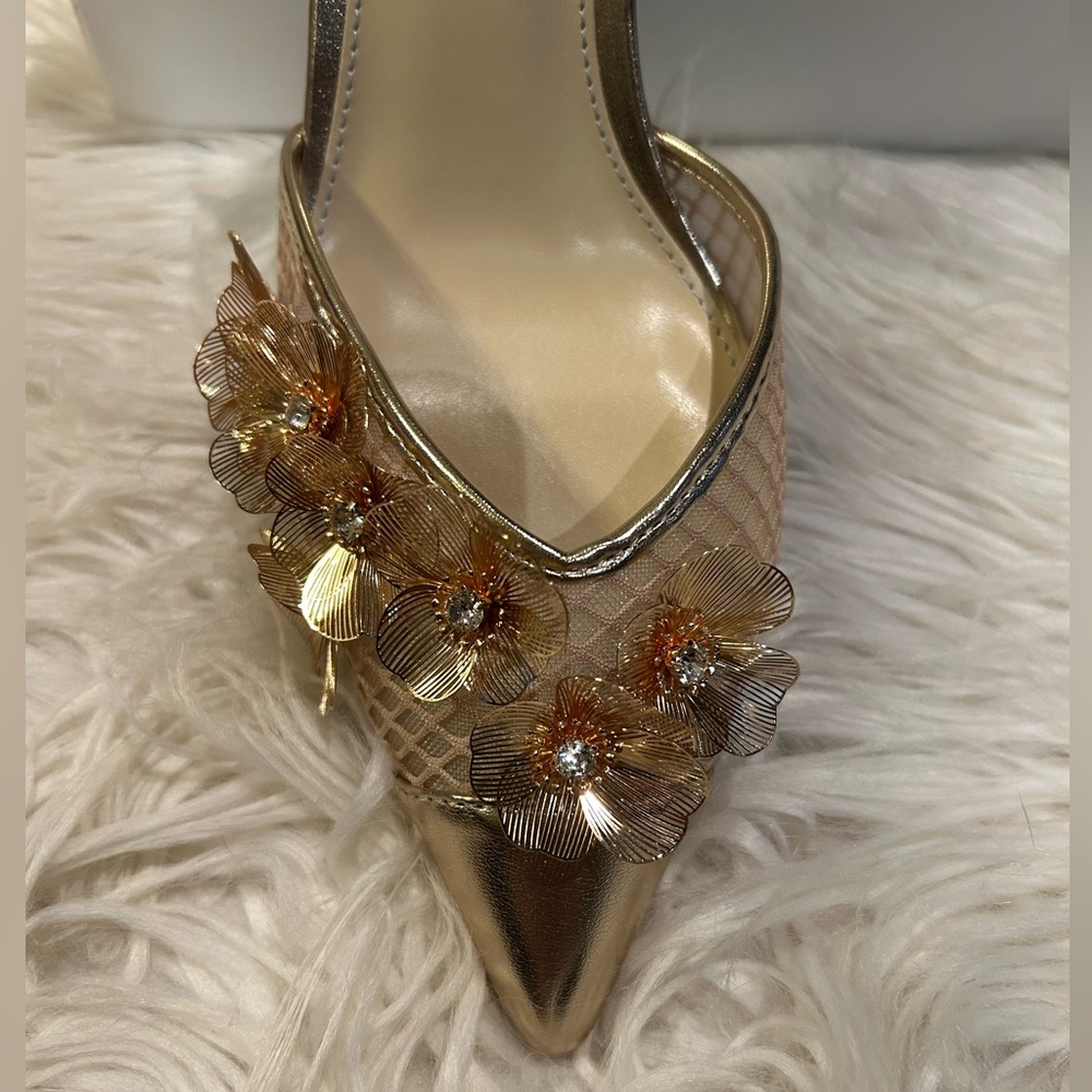 Women’s Betsey Johnson Gold Carli Flower Embellished Heels - Picture 4 of 8
